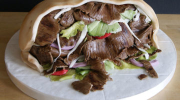 Laura Loukaides Kuchen (Cake) Döner