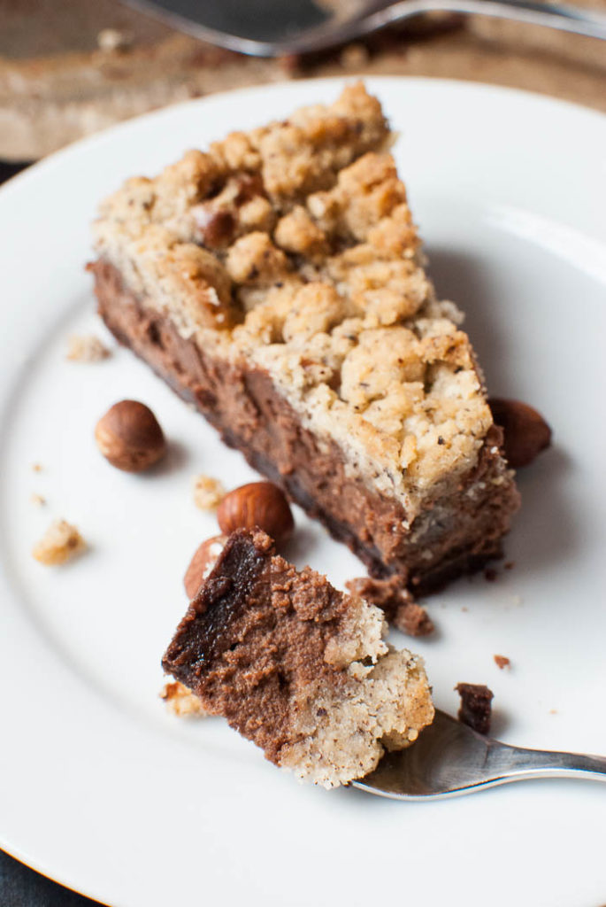 Nutella-Schoko-Käsekuchen mit Haselnuss-Streuseln