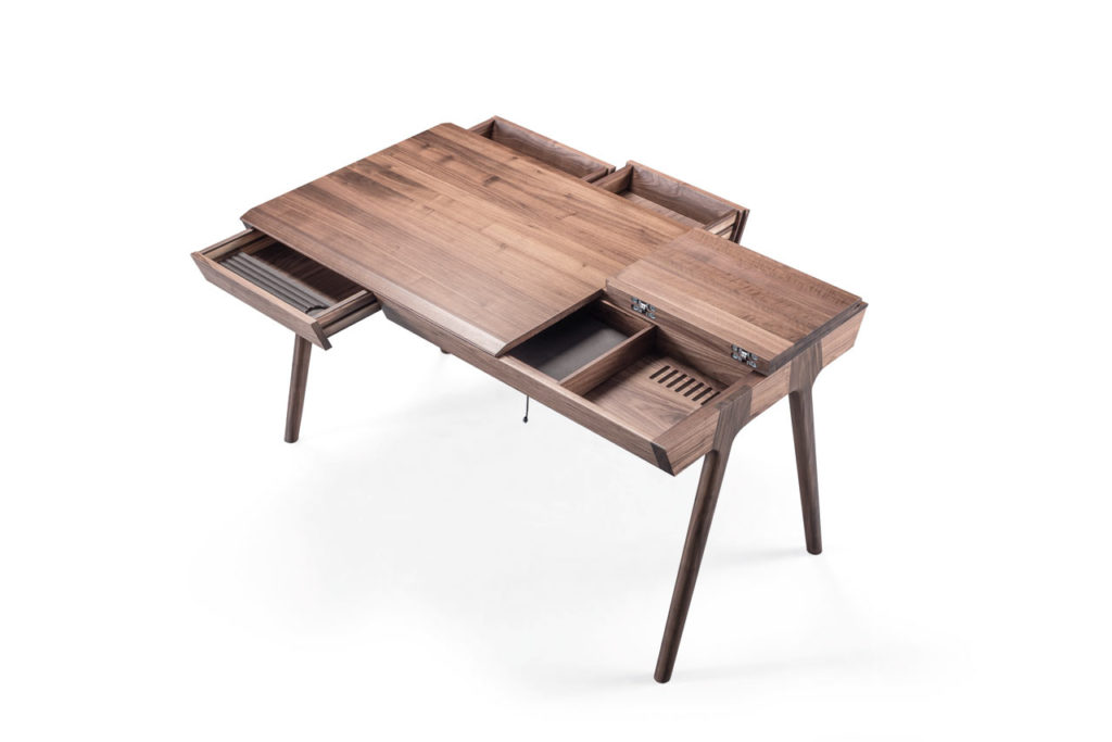 Metis von Gonçalo Campos für Wewood - Schreibtisch mit viel Stauraum