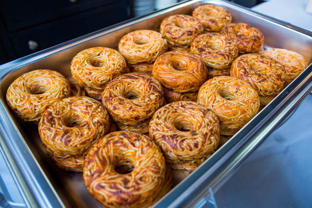 Spaghetti Donuts von Pop Pasta aus Brooklyn