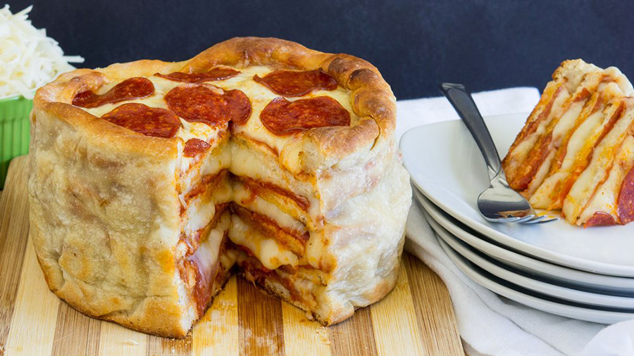 Pepperoni Pizza Kuchen / Pepperoni Pizza Cake