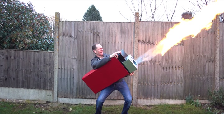 Video: YouTuber baut gigantisches Feuerzeug